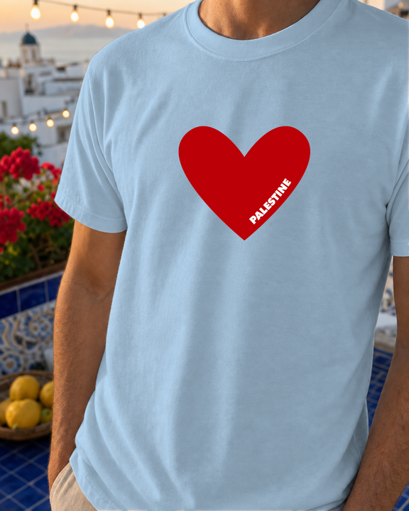 Watermello mockup | TShirt - Pali Heart | Light Blue | model